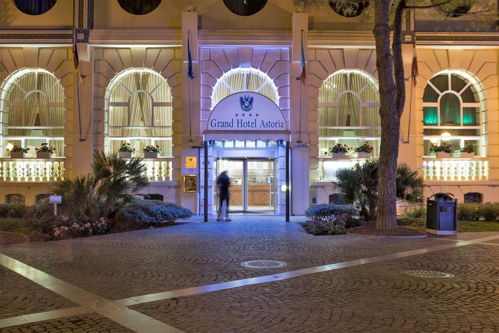 Grand Astoria